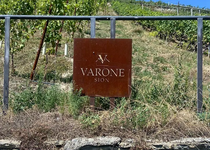 Le Preyet Nyaraló *